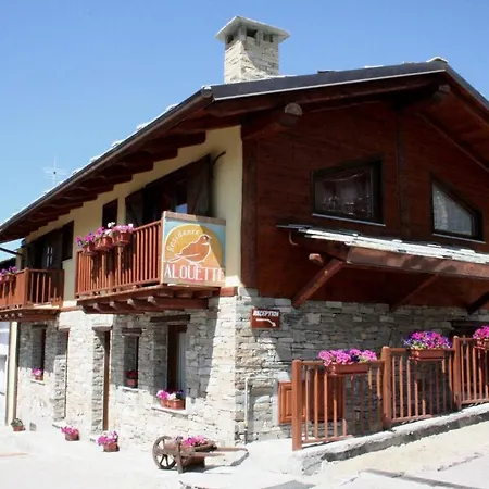 Aparthotel Alouette 3*