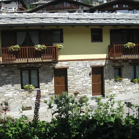Alouette Aparthotel